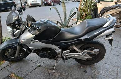 Suzuki GSR 600 - anno 2007