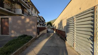 MAGAZZINO A PRATO