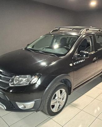 DACIA SANDERO DEL 2016 EURO 6B CAMBIO AUTOMATICO