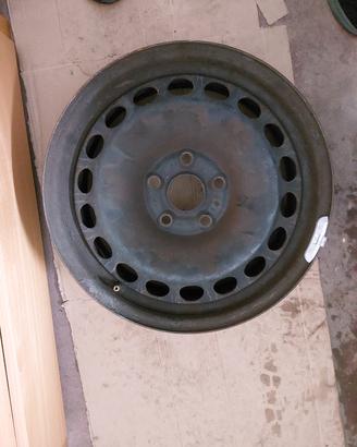 cerchione 16 pollici per passat 