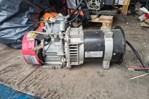Gruppo elettrogeno benzina 4.1 kva (rimanenza di p