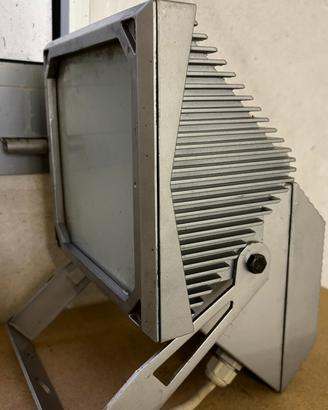 Fari alogeni goccia 150W