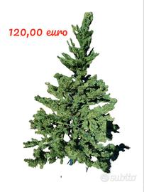 Albero di Natale con clip 