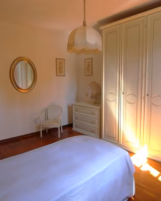 Camera da letto matrimoniale completa bianca