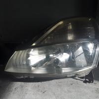 FARO ANTERIORE SINISTRO RENAULT Modus 2Â° Serie 89