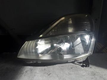 FARO ANTERIORE SINISTRO RENAULT Modus 2Â° Serie 89
