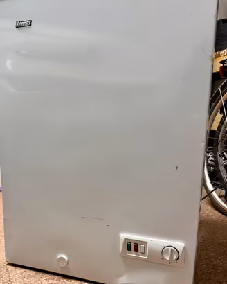 Congelatore verticale Kennex 100L - Funzionante