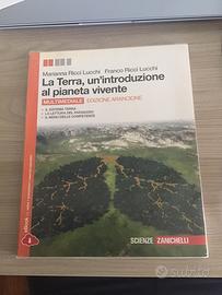 La terra, un’introduzione al pianeta vivente