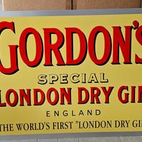2 cartelli pubblicitari per il Gordon's London Dry