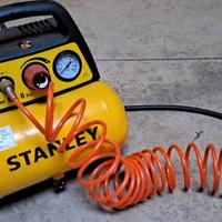 Compressore portatile (9 kg) marca STANLEY 200/8/6