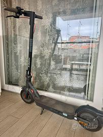 Monopattino Xiaomi Pro4 Gen 2