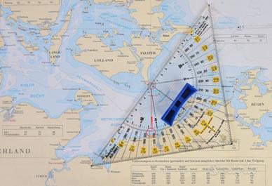 Ricerco Tutor/Insegnante  di carteggio nautico 