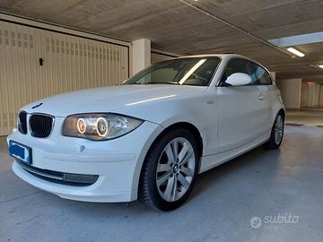 BMW Serie 1 E81 120d 177CV EU5 Futura 3 porte