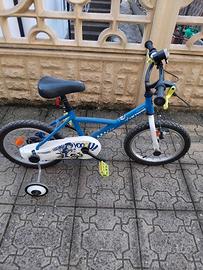 bicicletta con rotelle