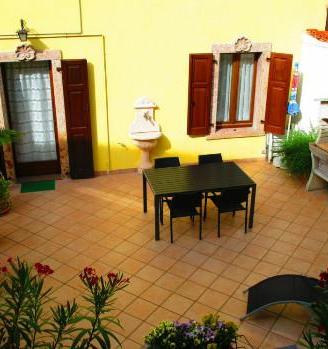 Appartamento con ampio terrazzo 5 min da Riva d/g