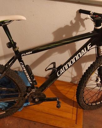 Bici MTB Front Cannondale Flash26