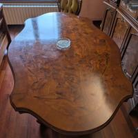 Tavolo in legno massello con 6 sedie