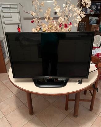 Televisore LG 32 pollici, come nuovo.