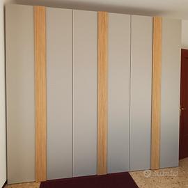 Armadio 6 ante moderno con specchio interno
