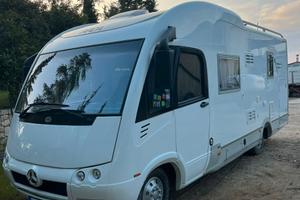 MOTORHOME ARCA H720GLM SUPER ACCESSORIATO MERCEDES