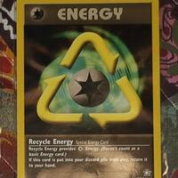 Carta Pokemon rara energia riciclo 105/111