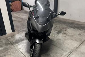 HONDA FORZA 750 DCT