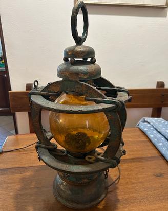 Lampada artigianale vintage in ferro