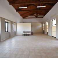 Cortoghiana - locale commerciale fronte piazza ven