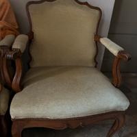 Coppia di poltrone in noce inizio 900