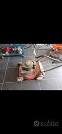 tagliaerba a motore