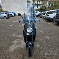 NIU MQI GT con antifurto meccanico batterie