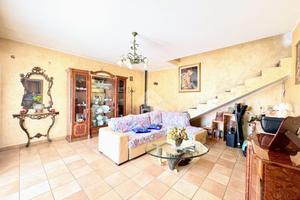 CASA INDIPENDENTE A LA LOGGIA