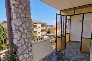Villa di 299 m² con più di 5 locali e box auto dop