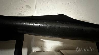 Pavimento pvc bullonato