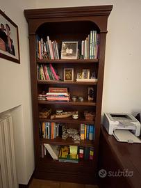 Libreria in noce arte povera