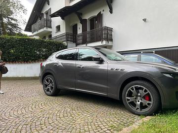 Maserati Levante 3000d. Motore da sostituire