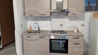 Via gaeta, Monolocale