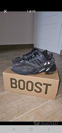 Yeezy 700 Utility black