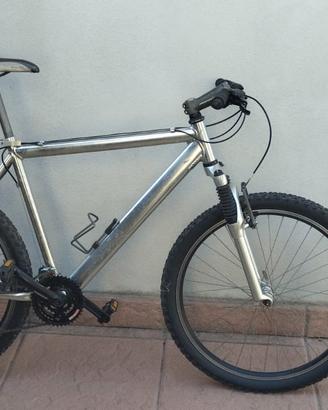 bicicletta MTB 26"