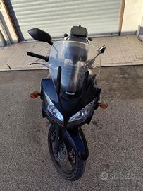 Suzuki V Strom DL 650 2005