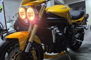 Triumph speed triple 1050