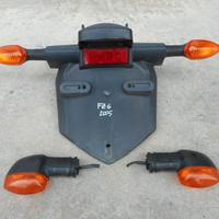 Frecce e porta targa yamaha fz6 fazer 2005