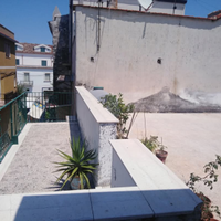 Ischitella abitazione semi centrale