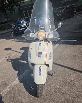 Vespa gts 300 super