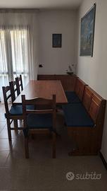tavolo con giropanca e 5 sedie
