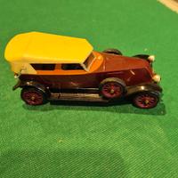 modellino auto d'epoca 