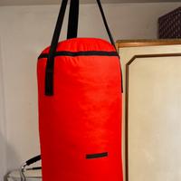 Sacco da Boxe + supporti per sospensione