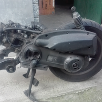Blocco motore e vari ricambi Aprilia sporcity 125
