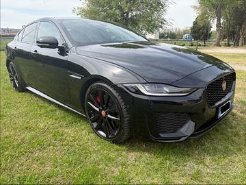 Jaguar XE 2.0 D 204 CV aut. R-Dynamic black editio