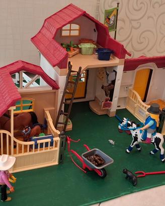 Il grande maneggio Playmobil mai usato con scatola